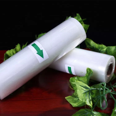 PE PA Vaccum Seal Roll Plastikowe wytłoczone próżniowe torby uszczelniające Rolki do kuchenki mikrofalowej